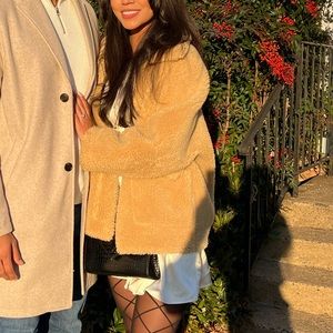 Zara Sherpa coat size XS caramel color